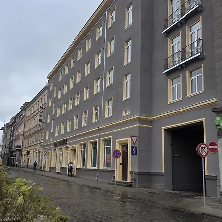 City Inn Riga App 2026 Renovated, Town Hall View With Parking